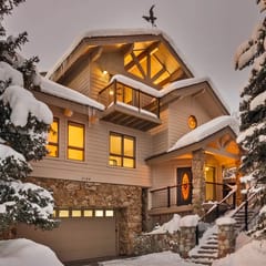 Glacier Lodge - East