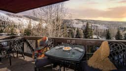 Chalet Crevasse