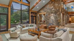 Wayfarer Lodge