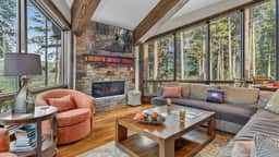 Grand Vista Lodge