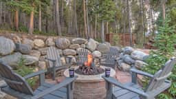 Twin Eagles Lodge