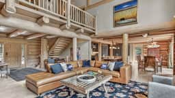 Twin Eagles Lodge