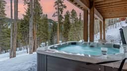 Blue Valley Chalet - Image 2
