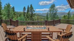 Alpenglow Peaks Lodge - Image 3