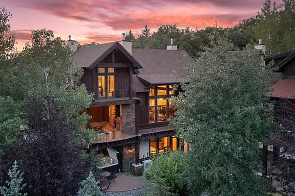 Overlook Chalet - Image 1