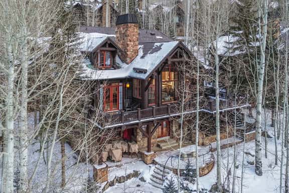 Bearberry Lodge - Image 1