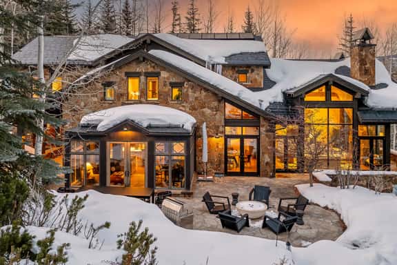 Wayfarer Lodge - Image 1