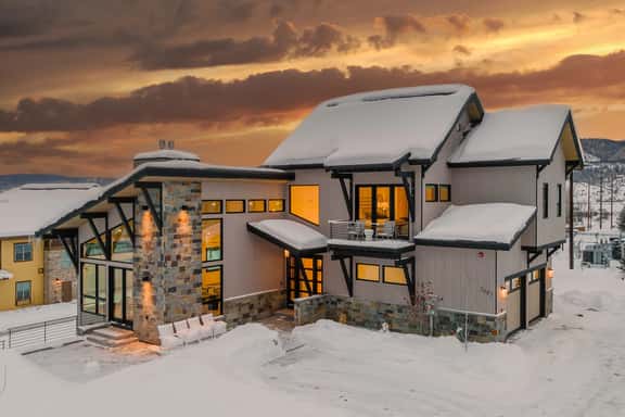 Palomino Chalet - Image 1