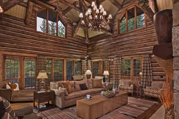 Pioneer Lodge - Image 1