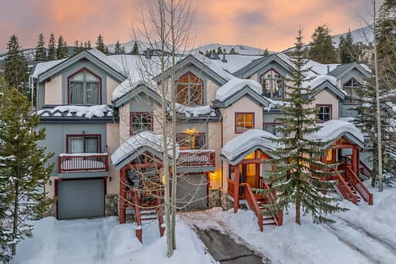 Pines 75 Townhome - Image 1