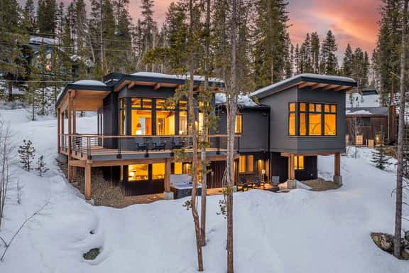 Blue Valley Chalet - Image 1