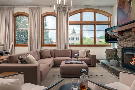5th Street Penthouse - Image 1