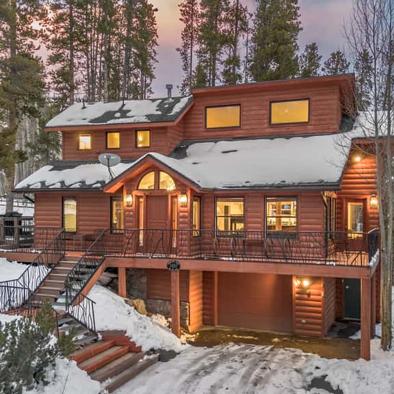 Quicksilver Lodge - Image 1