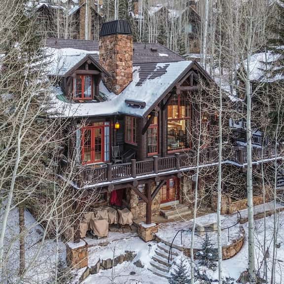 Bearberry Lodge - Image 1