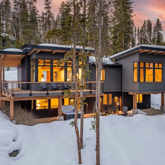 Blue Valley Chalet - Image 1