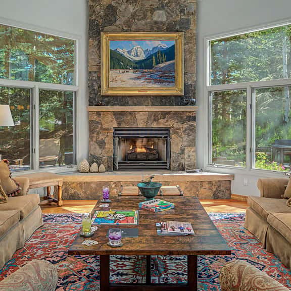 Wild Iris Lodge - Image 1