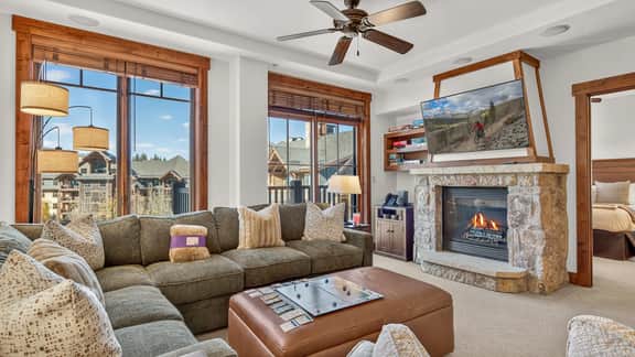 Crystal Peak Lodge #7407: Jasper Retreat