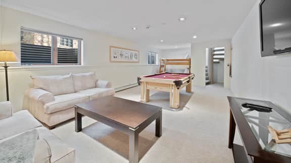 Linksview Chalet South