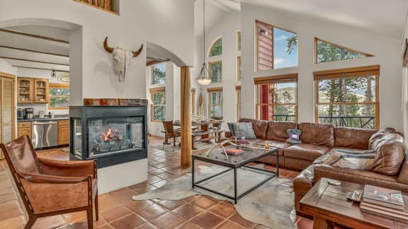 Quicksilver Lodge