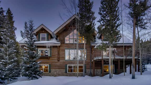 Twin Eagles Lodge