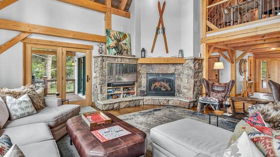 Moose Tracks Lodge