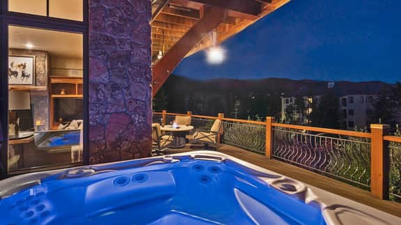 Rustlers Lodge