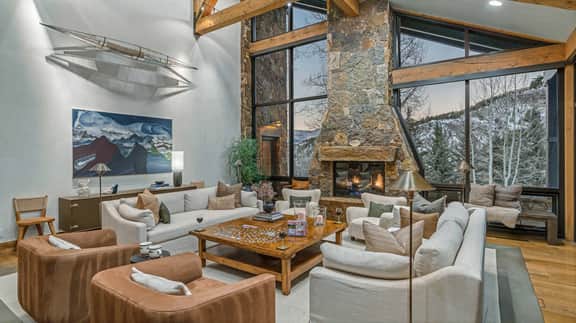 Wayfarer Lodge