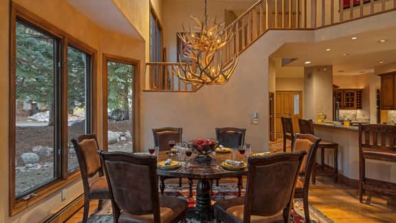 Chalet Aster