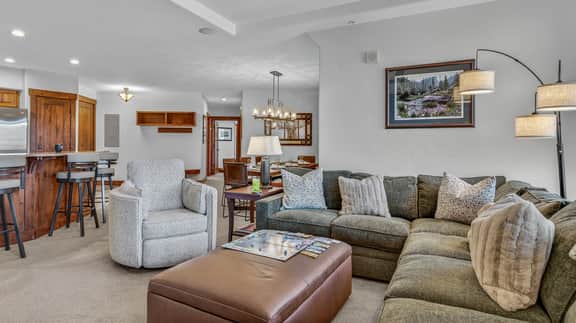 Crystal Peak Lodge #7407: Jasper Retreat