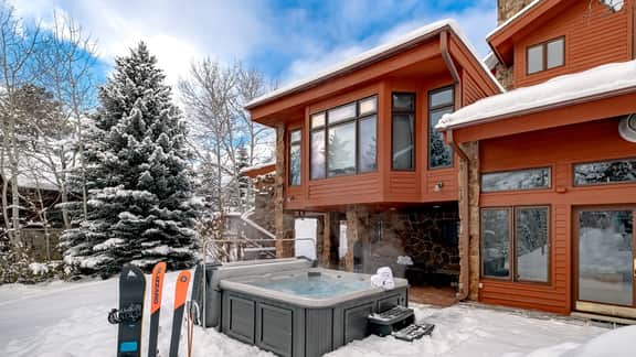 Trails Edge Lodge - Image 2