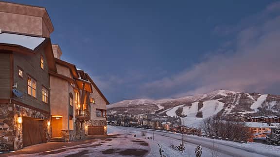 Sunshine Peak Chalet - Image 5