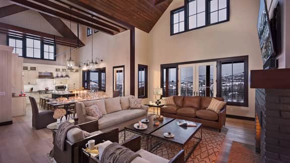Blackstone Lodge