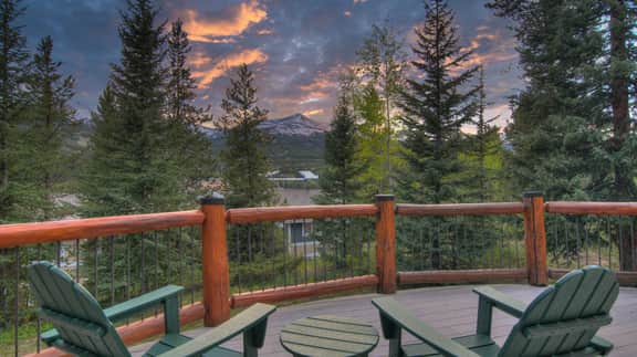 Mountain Bear Lodge