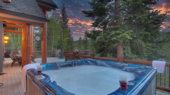 Mountain Bear Lodge