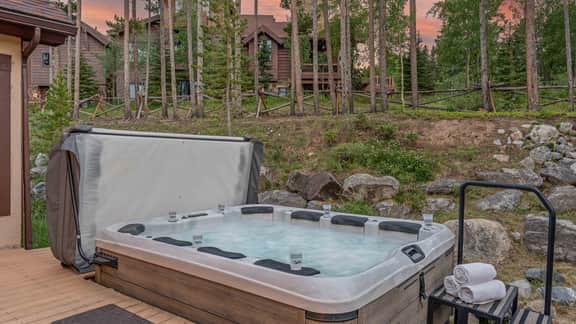 Boulder Ridge Retreat