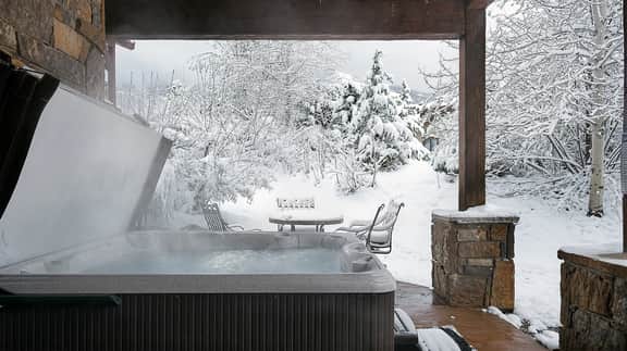 Overlook Chalet - Image 2