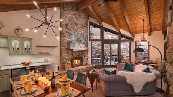 Glacier Lodge - East - Image 3