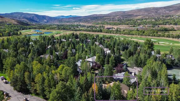 Wild Iris Lodge - Image 4