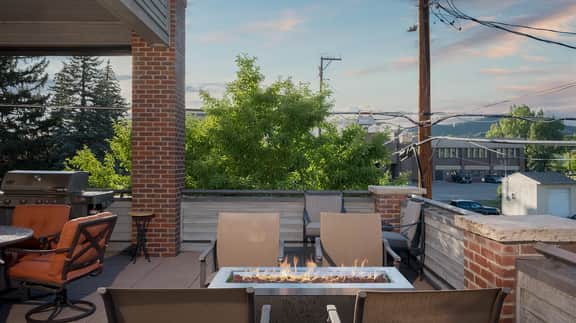 5th Street Penthouse - Image 5