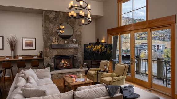 Sunshine Peak Chalet