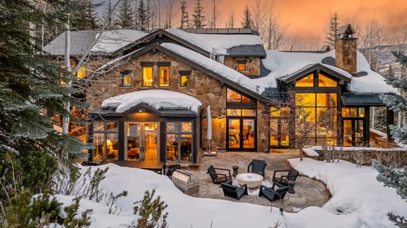 Wayfarer Lodge - Image 1