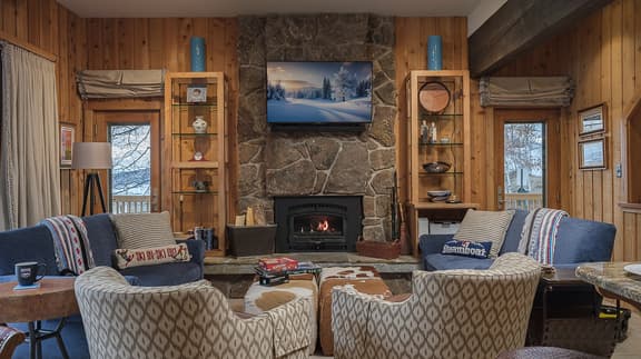 Right-O-Way Chalet
