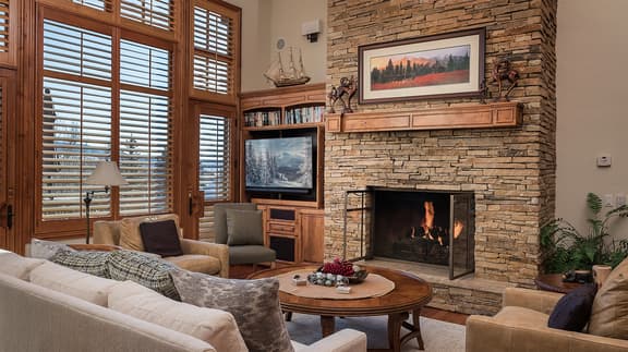 Lariat Ridge Lodge - Image 1