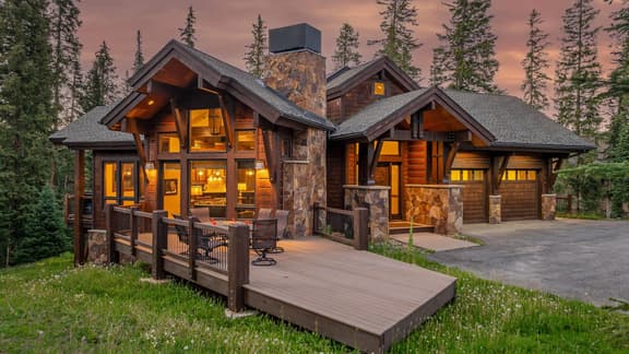 Rocky Mountain Lodge